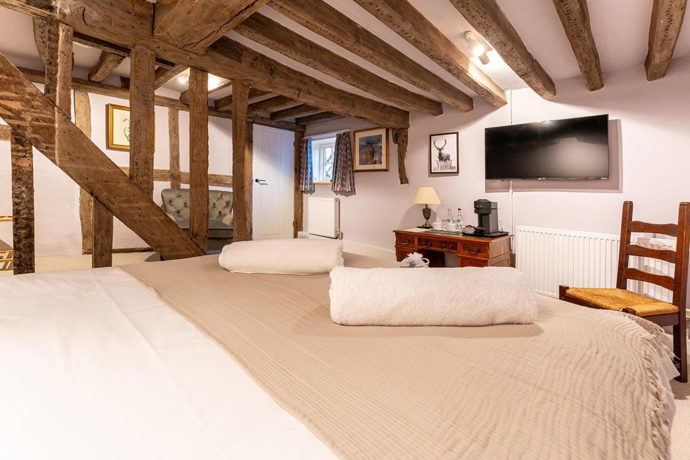 ホテル The White Horse, Rogate ピーターズフィールド エクステリア 写真