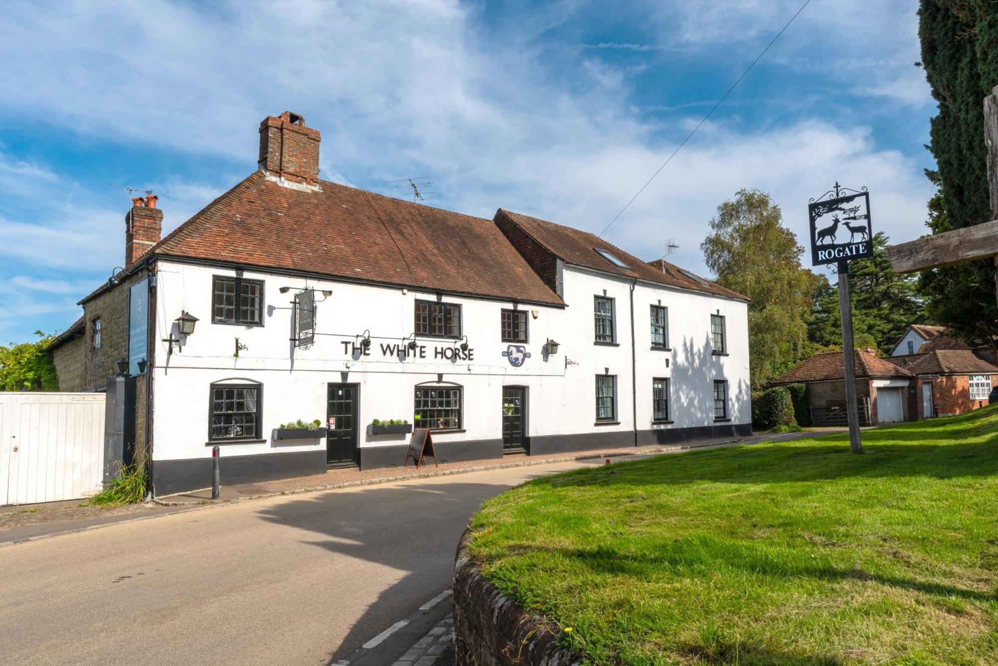 ホテル The White Horse, Rogate ピーターズフィールド エクステリア 写真